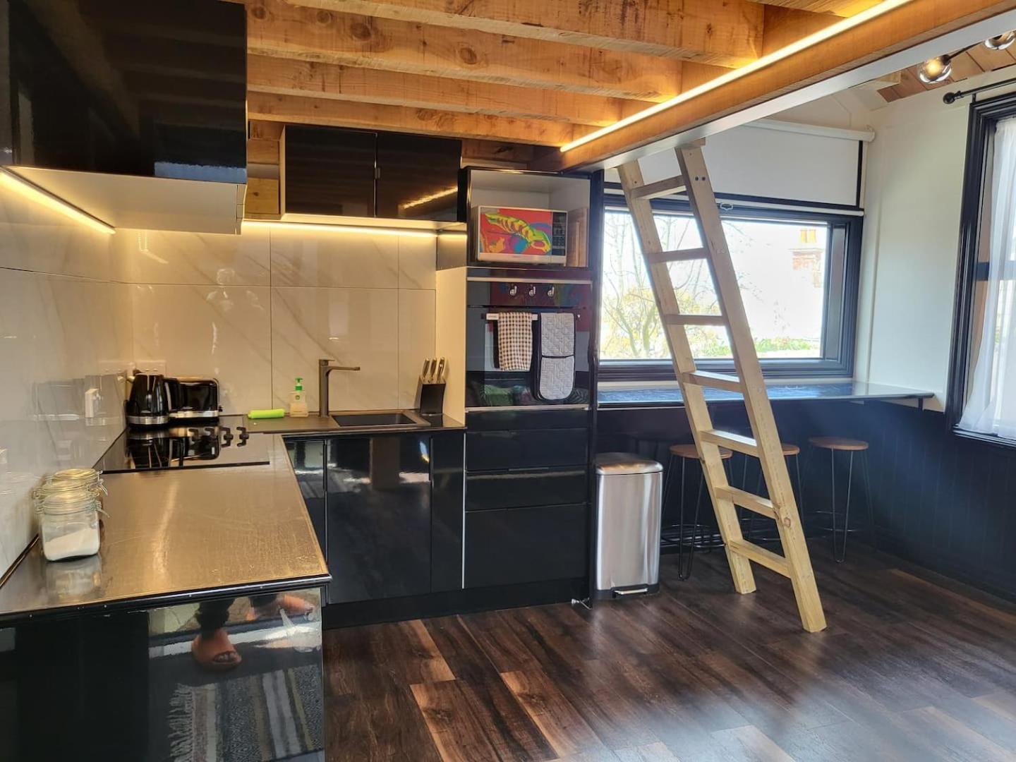 A Stone'S Throw From Town Tiny Home Dunedin Exterior photo