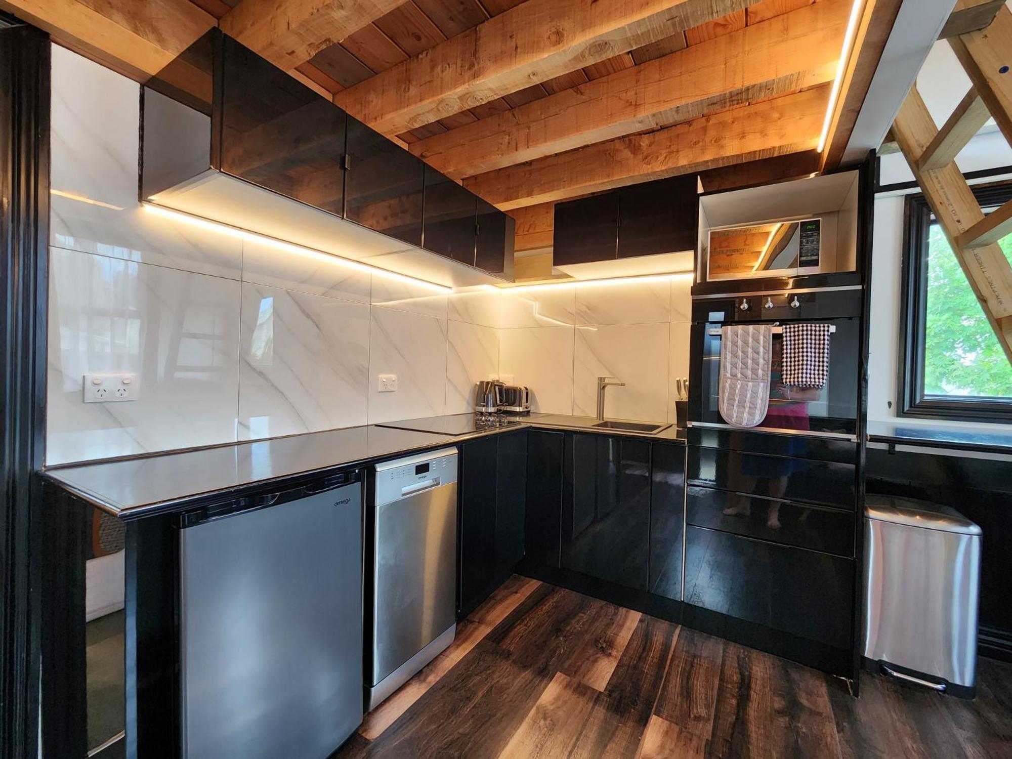 A Stone'S Throw From Town Tiny Home Dunedin Exterior photo